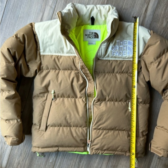 The North Face | 92 Low-Fi Hi-Tek Nuptse S Limited Edition (S) - Picture 6 of 13